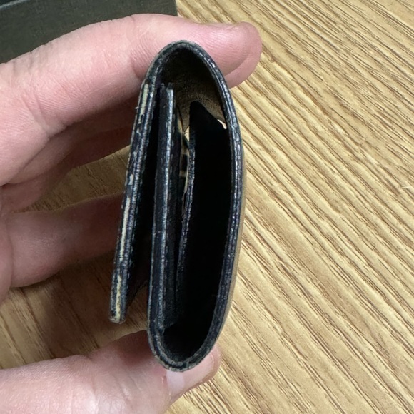 ❣️GUCCI KEY CASE (FULLSET)❣️ - Picture 7 of 8